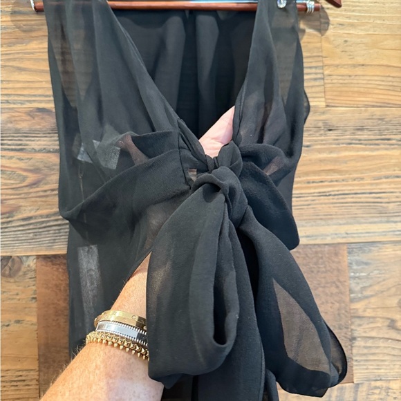 Colette Dinnigan Hand EmbellishedSILK Blouse with Tie Back and Sleeveless Design - Picture 5 of 11